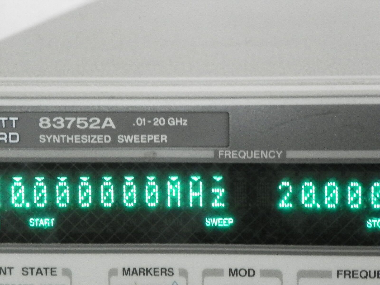 Agilent HP 83752A .01-20GHz Synthesized Signal Sweeper, 3 in stock. Agilent HP 83752A .01-20GHz Synthesized Signal Sweeper, 3 in stock.